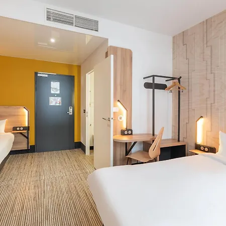 Lyon Ouest Hotel 2*