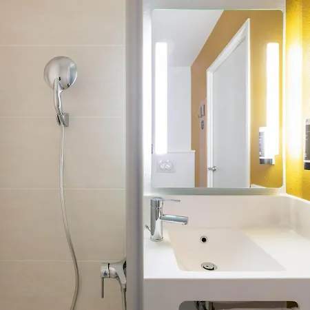 Hotel Lyon Ouest